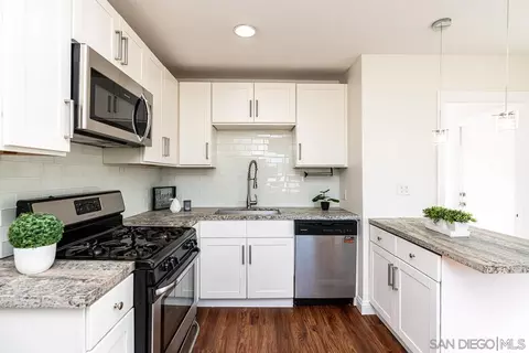 Kitchen - 853 Banock St, Spring Valley, CA 91977 photo 1 of 2