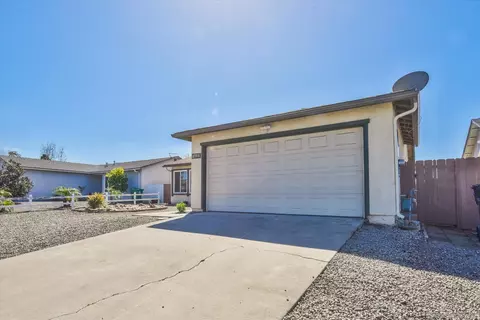 8733 Frobisher St, San Diego, CA 92126
