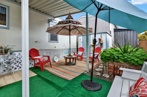 Exterior - 14087 Pomegranate Ave, Poway, CA 92064 photo 4 of 11