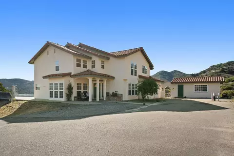 1173 Willson Rd, El Cajon, CA 92019