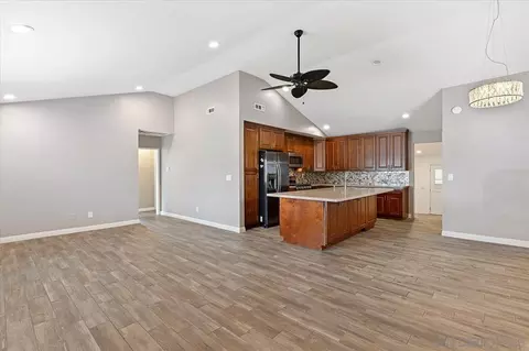 8276 Larkdale, San Diego, CA 92123