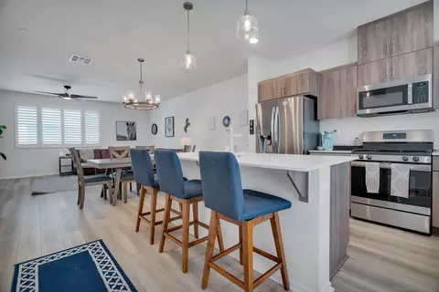 5219 Surfwalk # 133, San Diego, CA 92154
