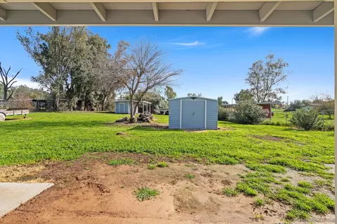 Exterior - 2040 San Diego Ave, Ramona, CA 92065 photo 7 of 11