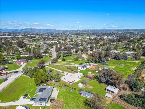 View/Area - 2040 San Diego Ave, Ramona, CA 92065 photo 5 of 16