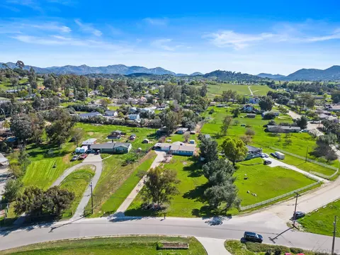 View/Area - 2040 San Diego Ave, Ramona, CA 92065 photo 10 of 16