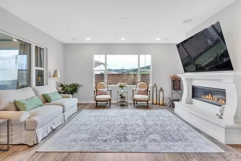 Living - 9045 W Bluff Pl, Santee, CA 92071 photo 1 of 2