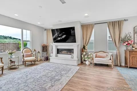 Living - 9045 W Bluff Pl, Santee, CA 92071 photo 2 of 2