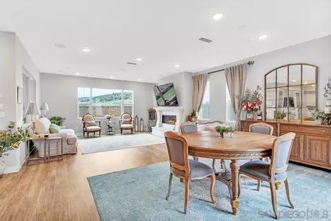 Dining - 9045 W Bluff Pl, Santee, CA 92071 photo 2 of 6