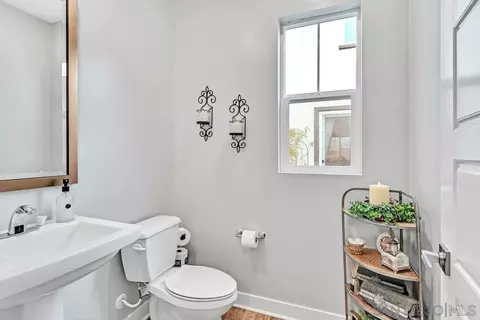 Bath - 9045 W Bluff Pl, Santee, CA 92071 photo 2 of 9