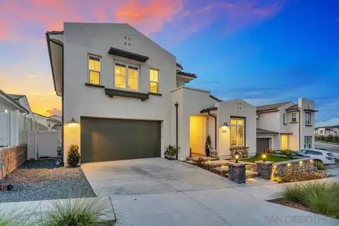 Exterior - 9045 W Bluff Pl, Santee, CA 92071 photo 2 of 10