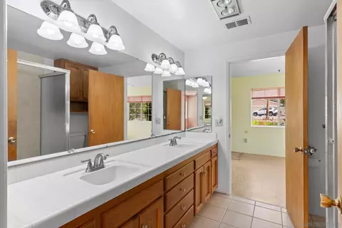 Bath - 2187 Greenfield Dr, El Cajon, CA 92019 photo 1 of 3