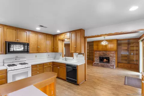 Kitchen - 2187 Greenfield Dr, El Cajon, CA 92019 photo 3 of 3