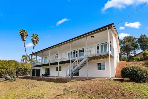 Exterior - 3059 Oriente Dr, Vista, CA 92084 photo 2 of 6