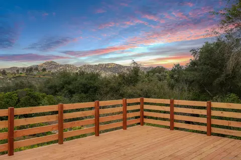 Exterior - 224 Scottford Dr, El Cajon, CA 92021 photo 5 of 9