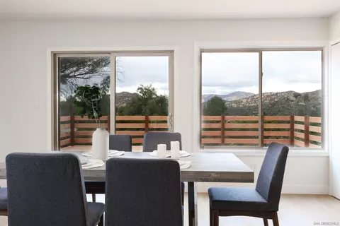 Dining - 224 Scottford Dr, El Cajon, CA 92021 photo 2 of 4