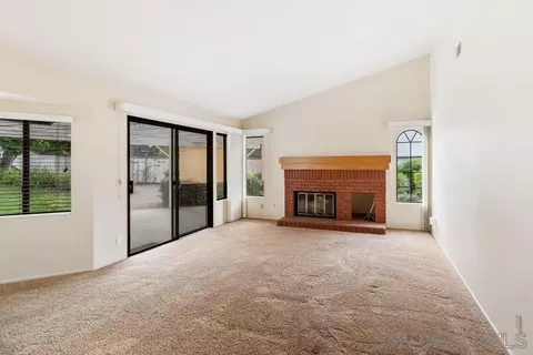 Living - 14047 Dogwood Rd, Poway, CA 92064 photo 3 of 4