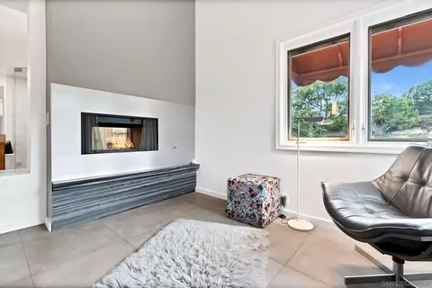 Living - 992 Calle Santa Cruz, Encinitas, CA 92024 photo 8 of 9