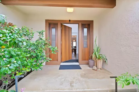 Entry Way - 992 Calle Santa Cruz, Encinitas, CA 92024 photo 3 of 3