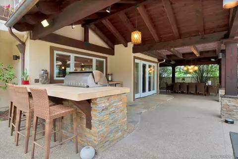 Exterior - 992 Calle Santa Cruz, Encinitas, CA 92024 photo 4 of 12