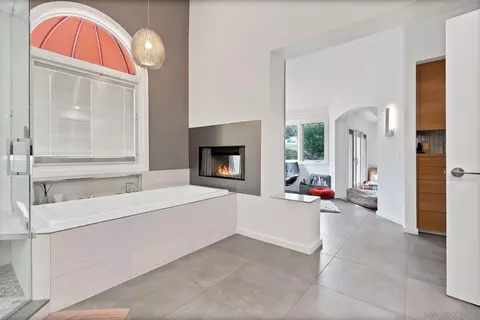 Kitchen - 992 Calle Santa Cruz, Encinitas, CA 92024 photo 10 of 10