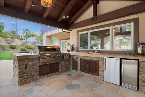 Exterior - 992 Calle Santa Cruz, Encinitas, CA 92024 photo 3 of 12