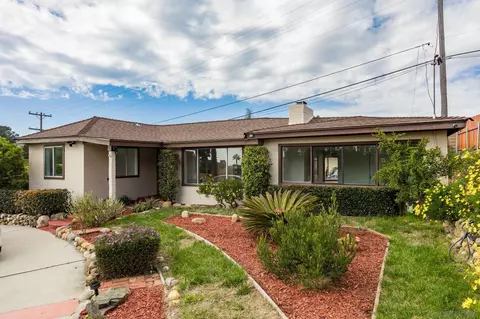 818 Gonzales St, Solana Beach, CA 92075