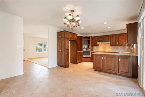 Kitchen - 2022 Shadow Grove Way, Encinitas, CA 92024 photo 1 of 3