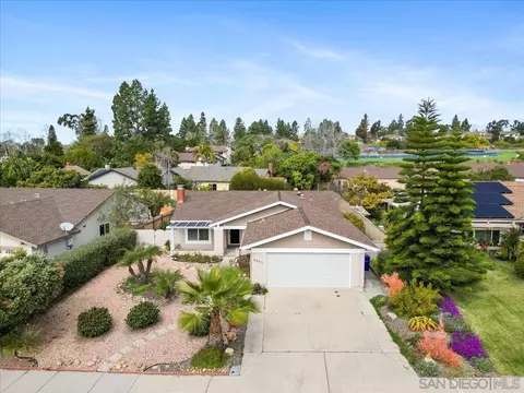2022 Shadow Grove Way, Encinitas, CA 92024