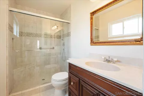 Bath - 2022 Shadow Grove Way, Encinitas, CA 92024 photo 2 of 2