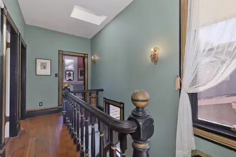 Entry Way - 1021 E Ave, Coronado, CA 92118 photo 2 of 2