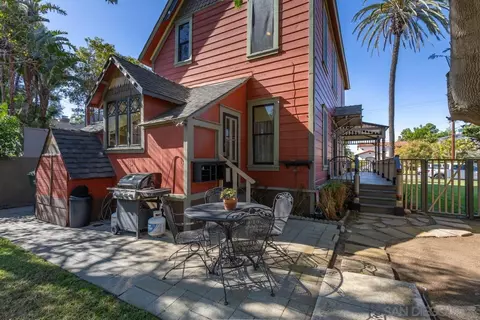Exterior - 1021 E Ave, Coronado, CA 92118 photo 6 of 8