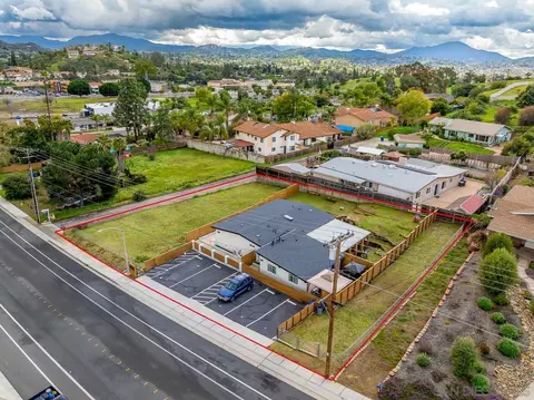 View/Area - 1641 Greenfield Dr, El Cajon, CA 92021 photo 2 of 12