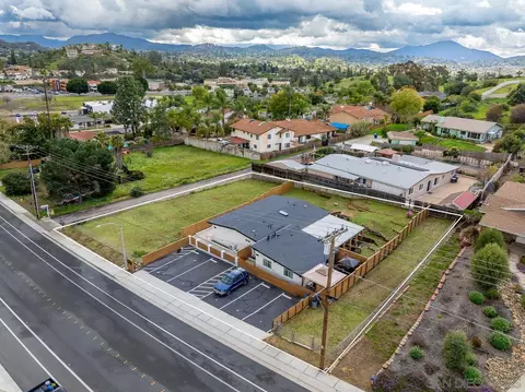 View/Area - 1641 Greenfield Dr, El Cajon, CA 92021 photo 6 of 12