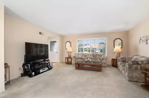 Living - 13009 Tuscarora Dr, Poway, CA 92064 photo 2 of 3