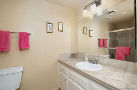 Bath - 13009 Tuscarora Dr, Poway, CA 92064 photo 3 of 3