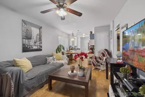 Living - 2121 E Grand Ave #R70, Escondido, CA 92027 photo 1 of 4