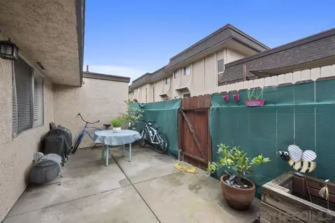 Exterior - 2121 E Grand Ave #R70, Escondido, CA 92027 photo 2 of 10