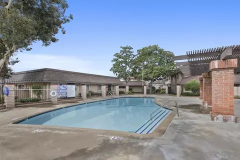 Exterior - 2121 E Grand Ave #R70, Escondido, CA 92027 photo 5 of 10