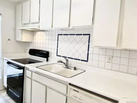 Kitchen - 5700 Baltimore Dr #124, La Mesa, CA 91942 photo 1 of 3