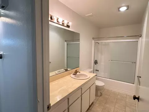 Bath - 5700 Baltimore Dr #124, La Mesa, CA 91942 photo 3 of 3