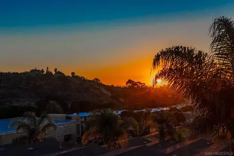 View/Area - 155 Rosebay Dr #10, Encinitas, CA 92024 photo 1 of 2