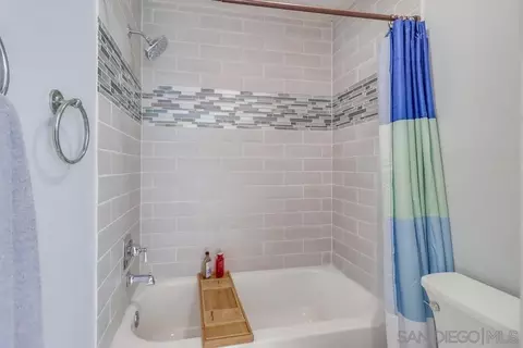 Bath - 3011 Villa Adolee, Spring Valley, CA 91978 photo 5 of 5