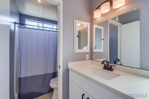 Bath - 3011 Villa Adolee, Spring Valley, CA 91978 photo 3 of 5