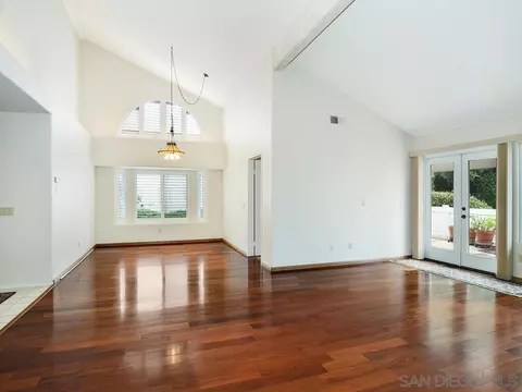 Living - 4909 Icaria Way, Oceanside, CA 92056 photo 5 of 7