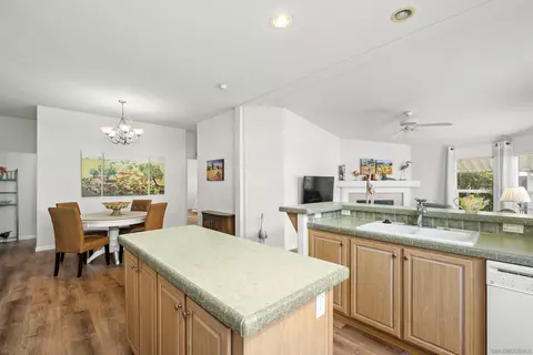 Kitchen - 13300 Los Coches Rd E #13, El Cajon, CA 92021 photo 6 of 8