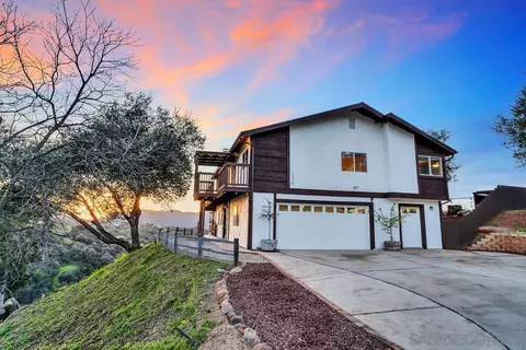 1219 Arnold Way, Alpine, CA 91901 photo 2