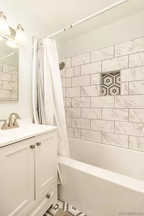 Bath - 9780 Highdale Rd, Santee, CA 92071 photo 3 of 3
