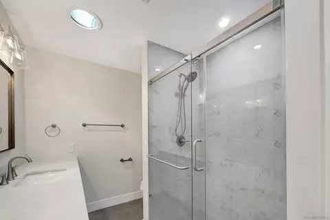 Bath - 1035 Turnstone Way, Oceanside, CA 92057 photo 3 of 4