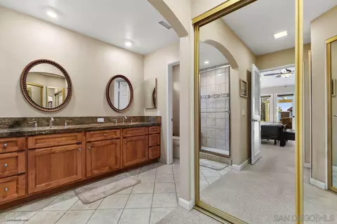 Bath - 3835 Exception Pl, Escondido, CA 92025 photo 2 of 4