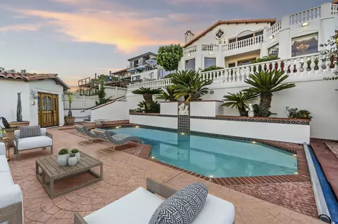 1605 Plum St, San Diego, CA 92106